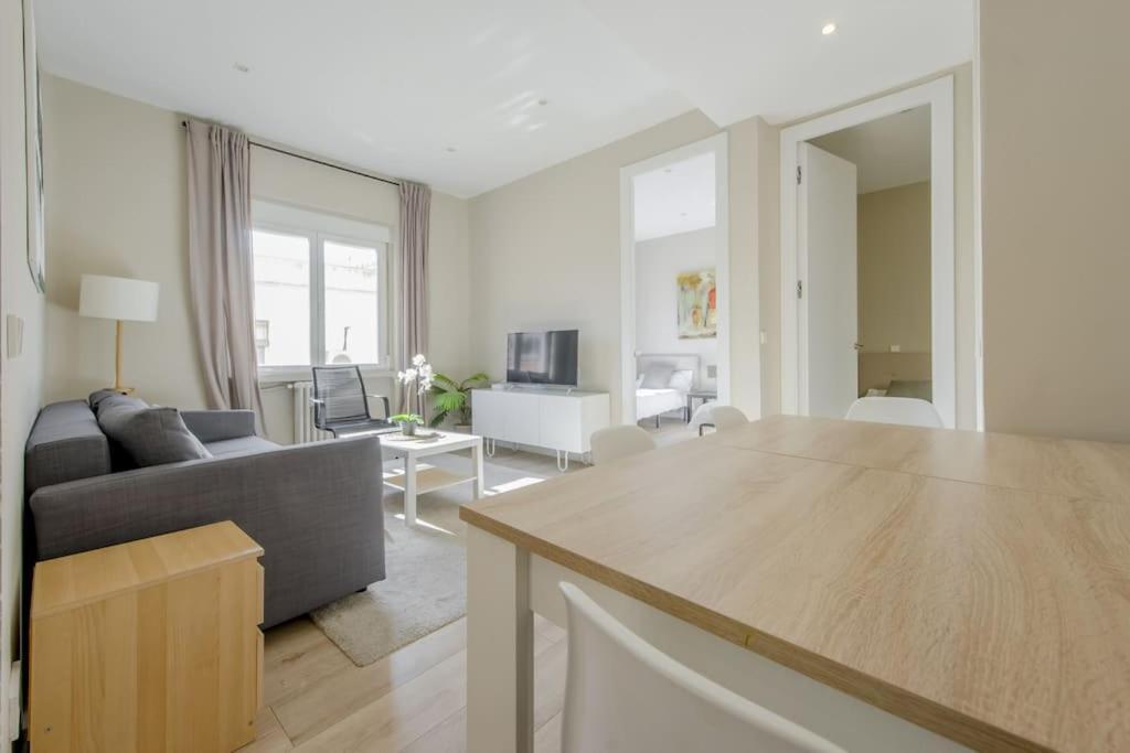 Familiar Piso De 3 Hab - Centro De Madrid/rastro Apartamento *